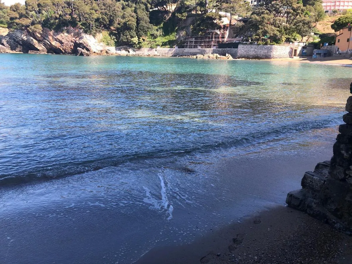 Hotel Il Delfino Tellaro 0*,  Italia